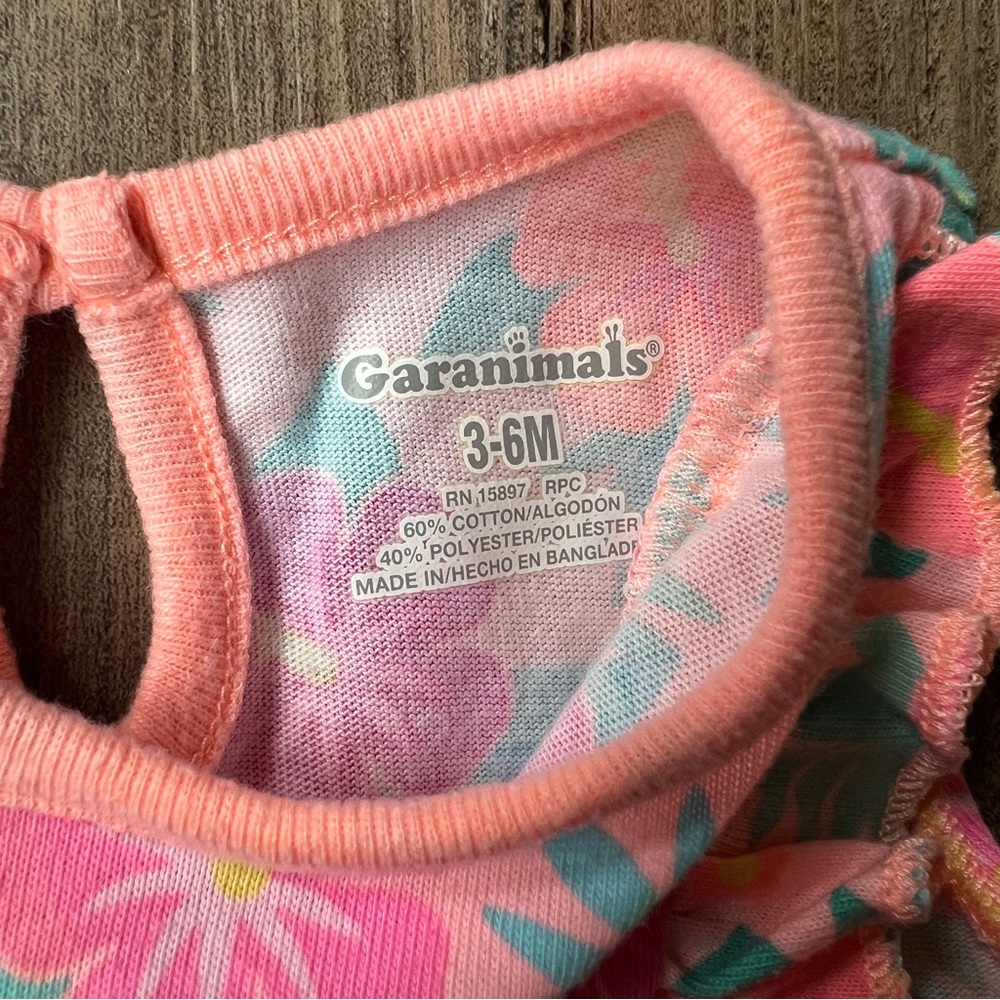 Garanimals | Baby Girl Tropical Outfit - Picture 10 of 12